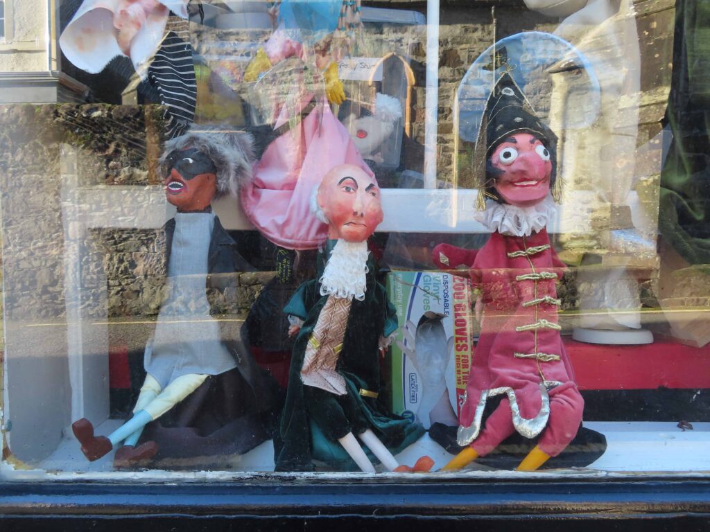 Rothesay puppets