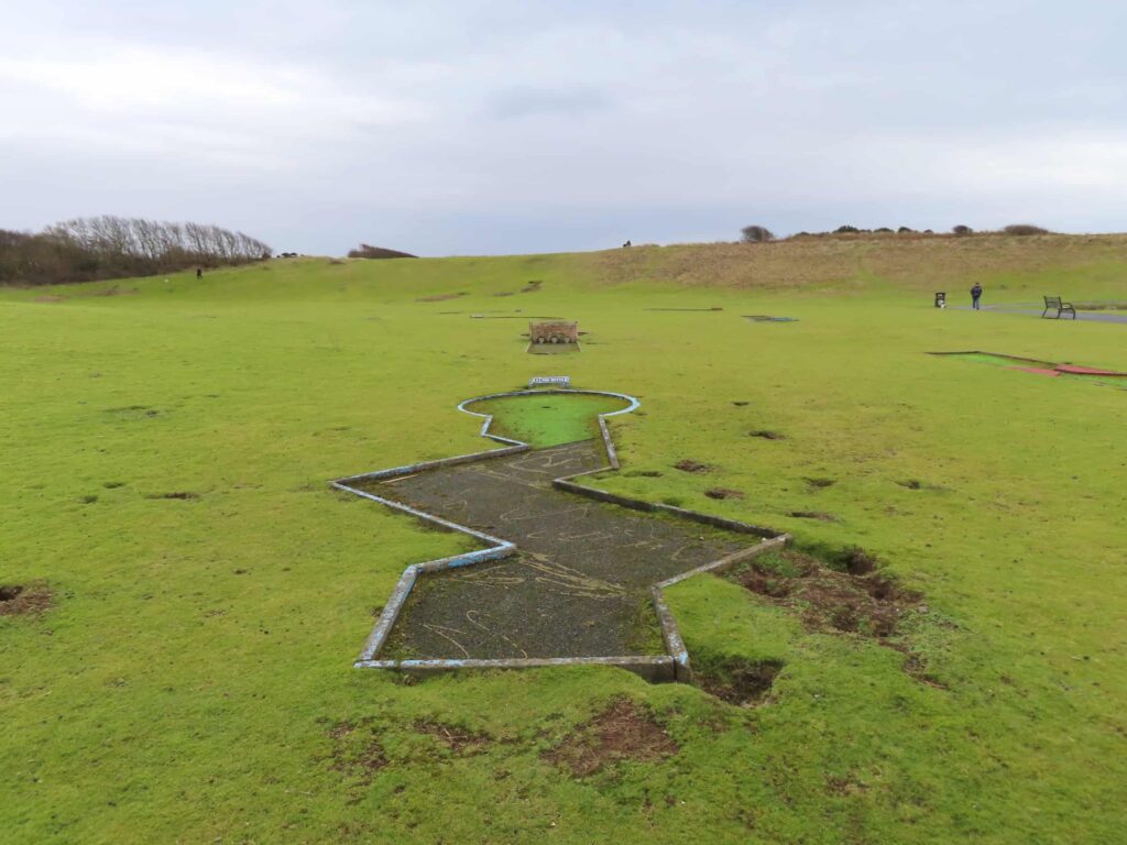 Crazy Golf, Irvine Beach Park